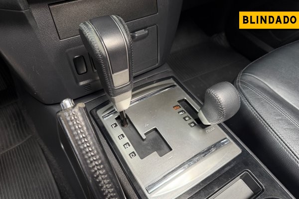 MITSUBISHI PAJERO FULL 3.2 HPE 4X4 16V TURBO INTERCOOLER DIESEL 4P AUTOMÁTICO 2016/2017 MITSUBISHI PAJERO FULL 3.2 HPE 4X4 16V TURBO INTERCOOLER DIESEL 4P AUTOMÁTICO 2016/2017